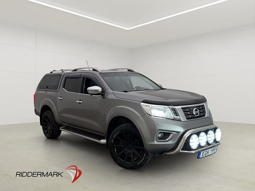 Bild 1 av Nissan Navara Dubbelhytt Tekna 2.3 4WD Drag Skinn Diff V-inr Kåpa
