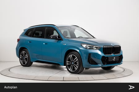 BMW X1 xDrive30e M-sport ACC Krok 360 H&K HUD