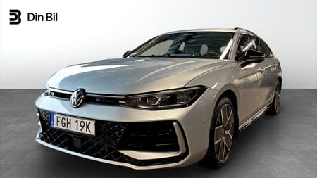 Volkswagen Passat Variant eHybrid 1.5 TSI e-Hybrid 272HK R-Line / Pano & 360-kamera