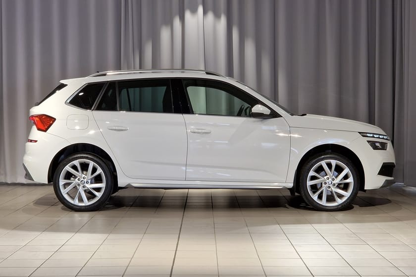 Bild 4 av Škoda Kamiq STYLE / 1.0 TSI / 115 HK / Drag / Backkamera