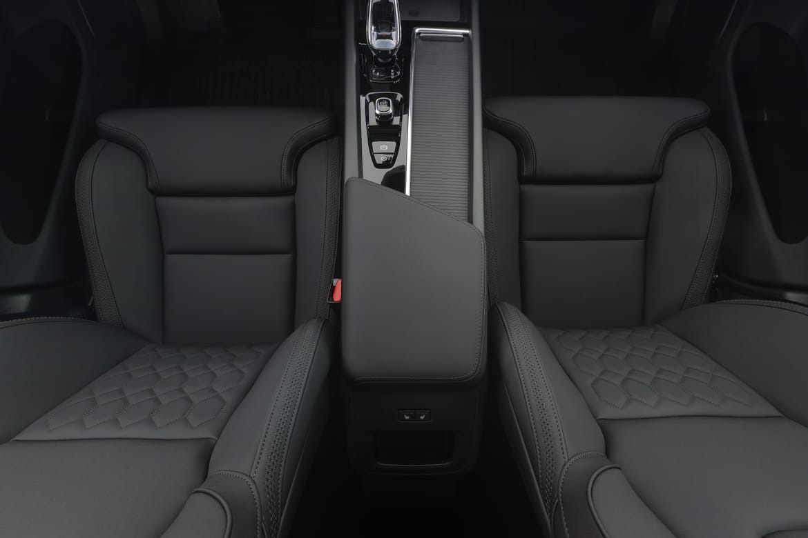 Volvo XC60 2027 - miniatyr 10