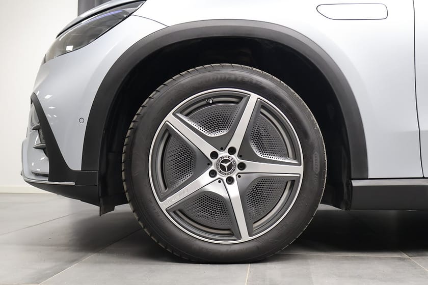 Bild 5 av Mercedes-Benz EQE SUV 350 4MATIC AMG BURMESTER 360 PANO MINNE VINTERPAKET LÅN