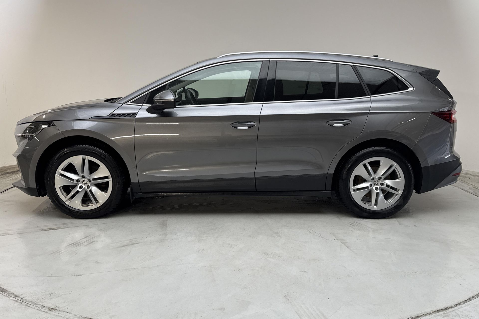 Skoda Enyaq iV 80 2023, bild 2/10