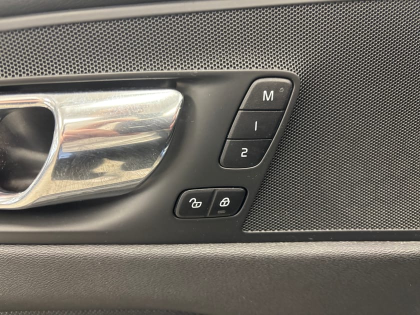 Bild 5 av Volvo XC60 D4 R-Design