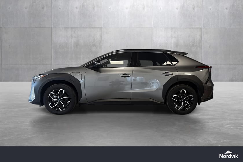 Bilde 3 av Toyota bZ4X Executive | Tilhengerfeste | Ekstralys
