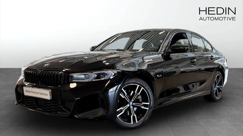 Bild 1 av BMW 330e xDrive Sedan M-Sport Drag Elstol H/K Adaptiv farthållare