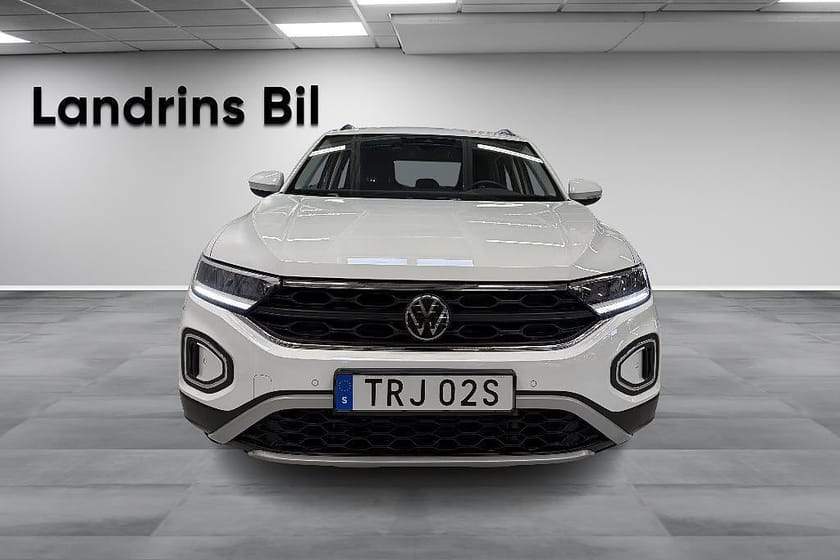 Bild 2 av Volkswagen T-Roc 1.5 TSI 150hk *Vinterhjul*Backkamera*