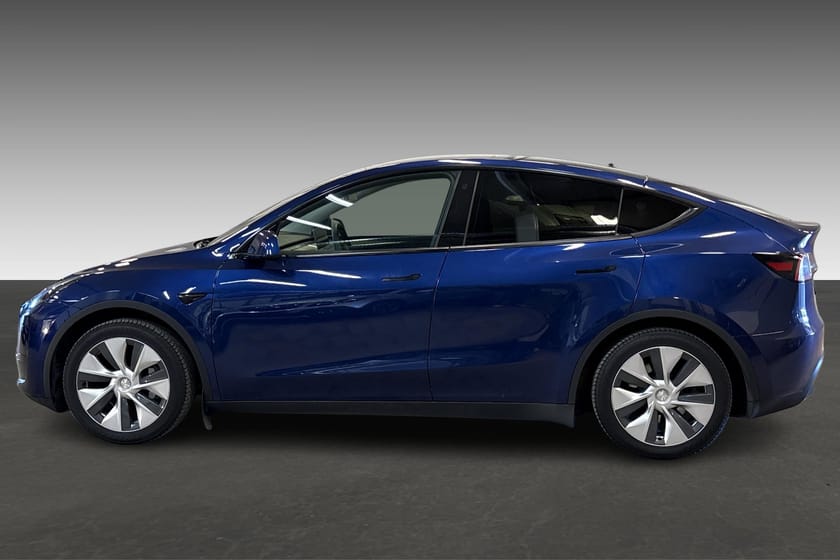 Bilde 2 av Tesla Model Y Standard Range RWD Pano tak, Skinn, Ryggekamera, El-seter