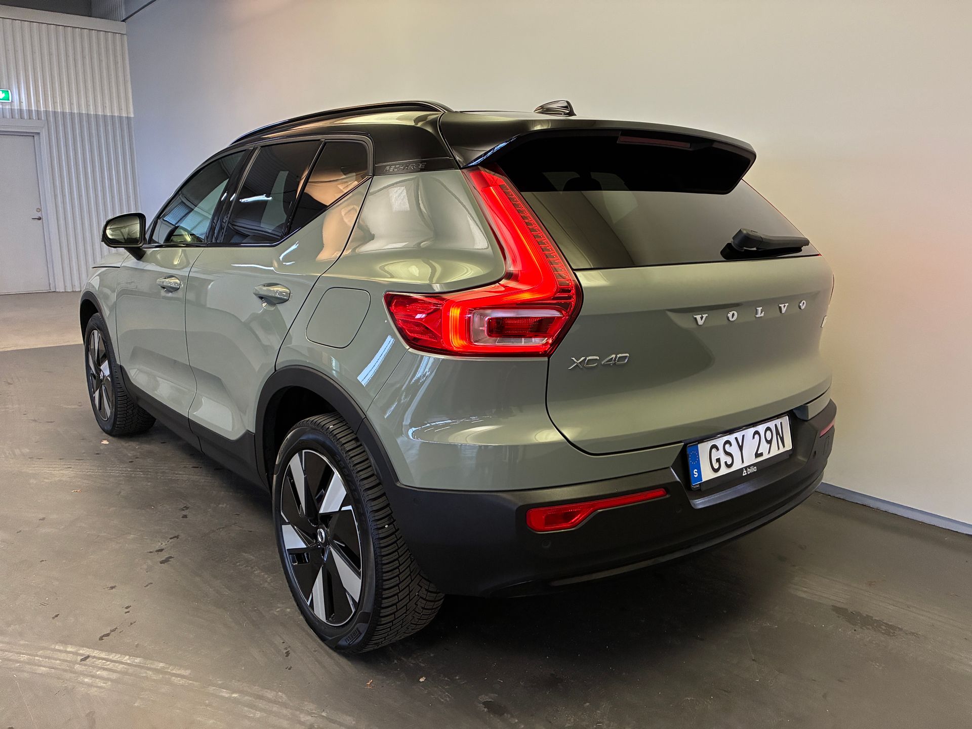 Volvo XC40 2024, photo 6/10