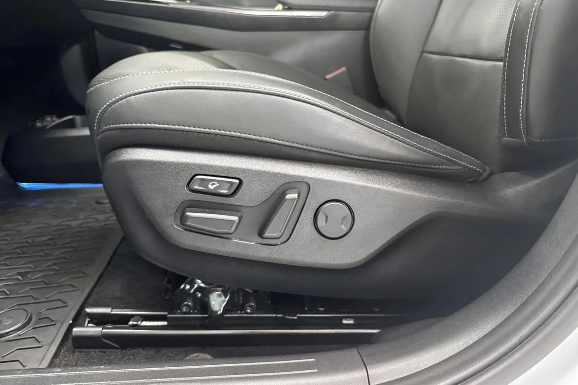 picture of a car