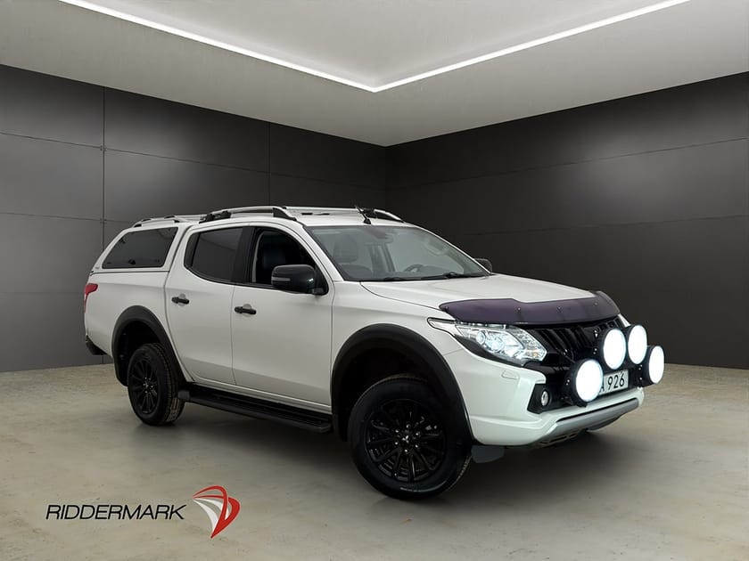 Bild 1 av Mitsubishi L200 Dubbelhytt 4WD Professional Drag B-Kam Diff Kåpa Skinn