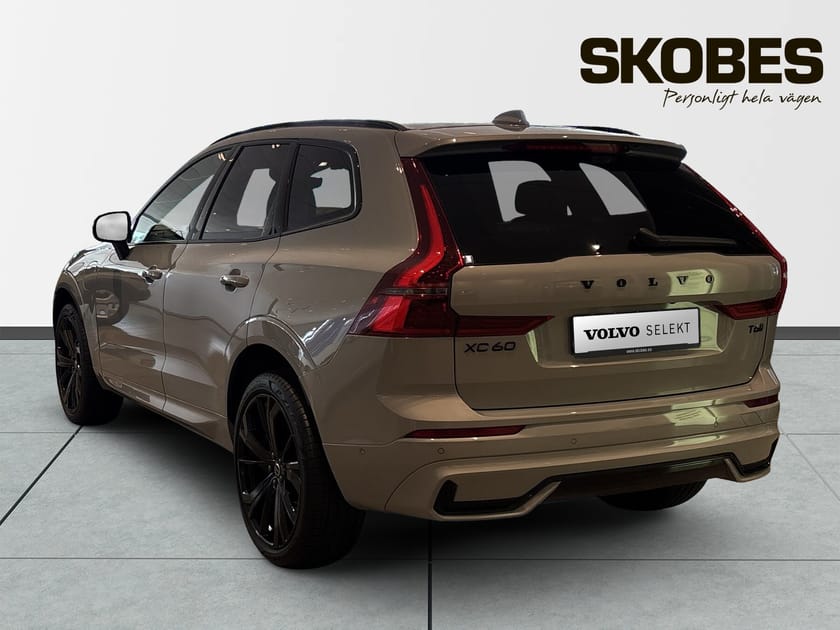 Bild 5 av Volvo XC60 T6 Plus Black Nordic Edition