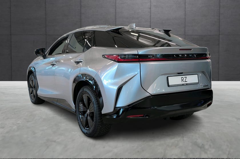 Bilde 3 av Lexus RZ 450e Luxury - LED - Head up - Vent. seter
