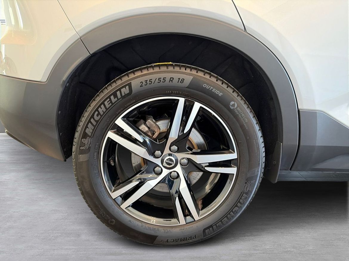 Volvo XC40 2025 - miniatyr 7
