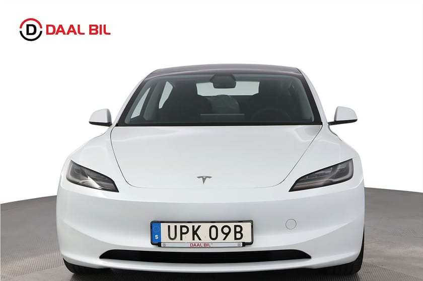 Bild 2 av Tesla Model 3 STANDARD RANGE 283HK AUTOPILOT P-VÄRM B-KAM NAVI