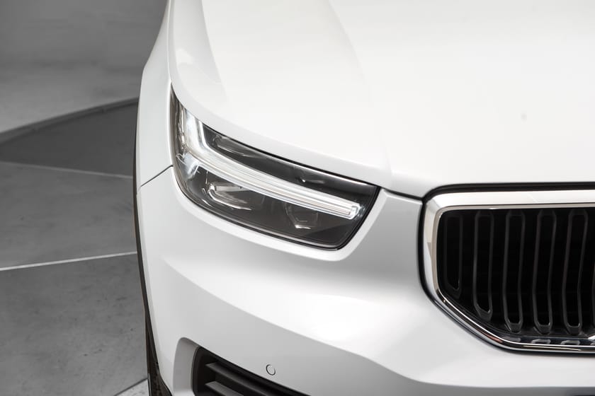 Bilde 3 av Volvo XC40 T4 Momentum Hengerfeste/Cruise/Delskinn