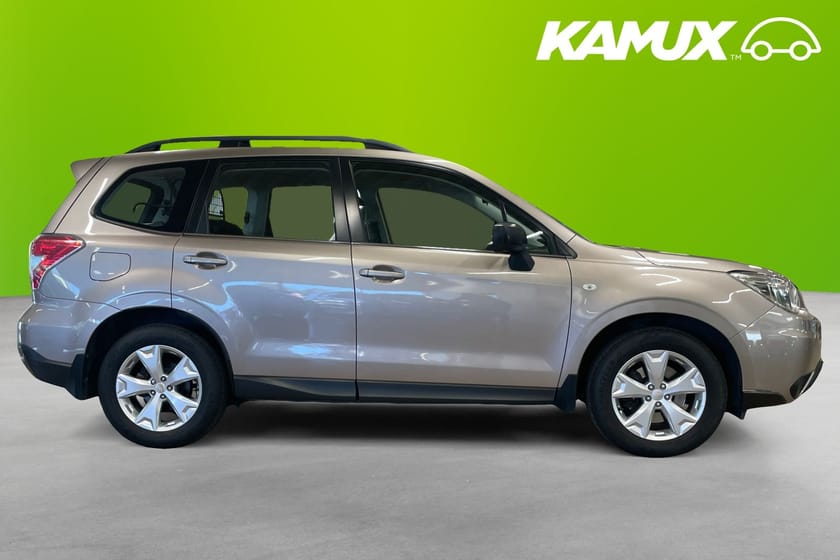 Bild 2 av Subaru Forester 2.0 4WD Lineartronic 147hk Farthållare Dragkrok