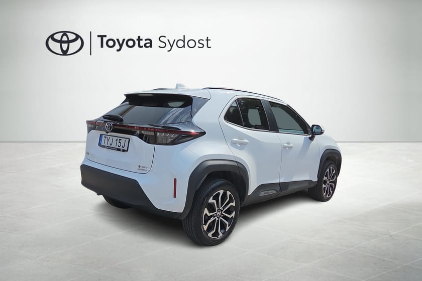 Bild 4 av Toyota Yaris Cross Hybrid 115 AWD-i LED ramp, backkamera, rattvärme, AWD