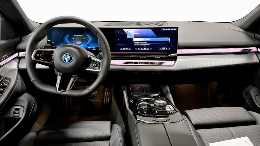 Bild 4 av BMW i5 xDrive40 Touring M Sport H/K Drag Rattvärme