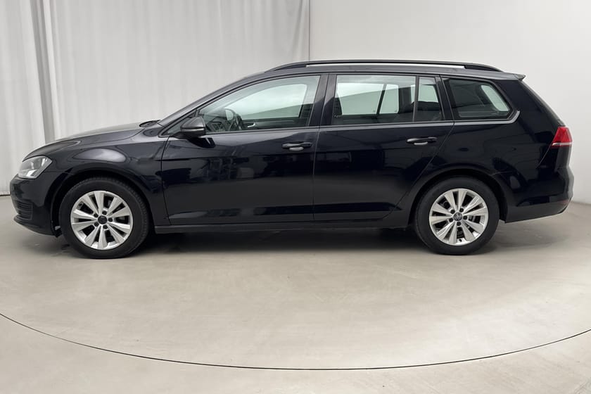 Bild 2 av Volkswagen Golf Sportscombi 1.6 TDI BMT (105hk) Masters Drag
