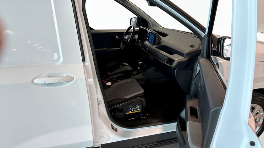 Bild 3 av Ford Transit Courier LIMITED SKÅP 1.0B 125 A FWD