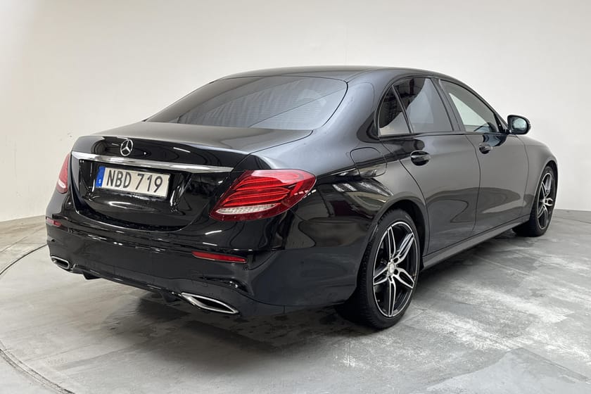 Bild 3 av Mercedes-Benz E 220 d Sedan W213 (194hk) AMG Night 360 kamera