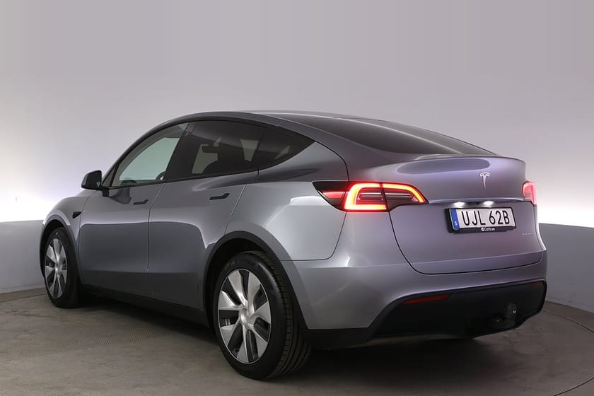 Bild 4 av Tesla Model Y Long Range AWD Autopilot Pano Drag