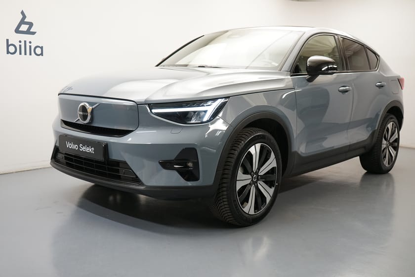 Bild 1 av Volvo C40 Recharge Plus Edition, Navigation, Baklucka elmanövrerad, Panoramaglastak