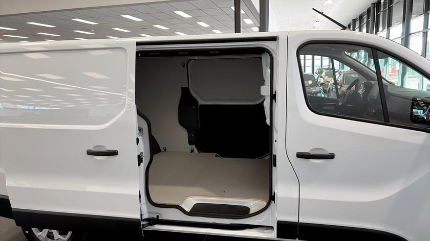 Bild 5 av Renault Trafic Skåpbil L2H1 NORDIC LINE DCI 150 AUTOMAT BVA9