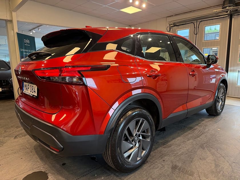 Bild 4 av Nissan Qashqai 1.3 DIG-T XTRONIC-CVT B-kamera Keyless Dödavinkel 158hk