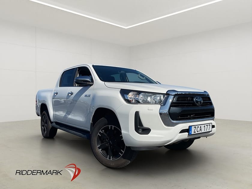 Bild 3 av Toyota Hilux Dubbelhytt 2.4 AWD M/K-Värm Drag Kamera Diff CARPLAY Moms