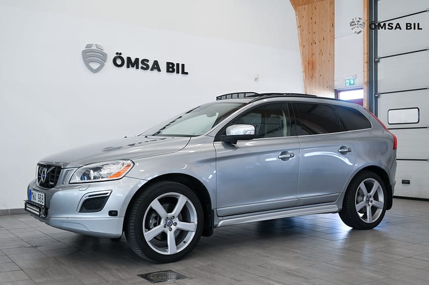 Bild 1 av Volvo XC60 D5 AWD R-Design Panorama Drag 215hk