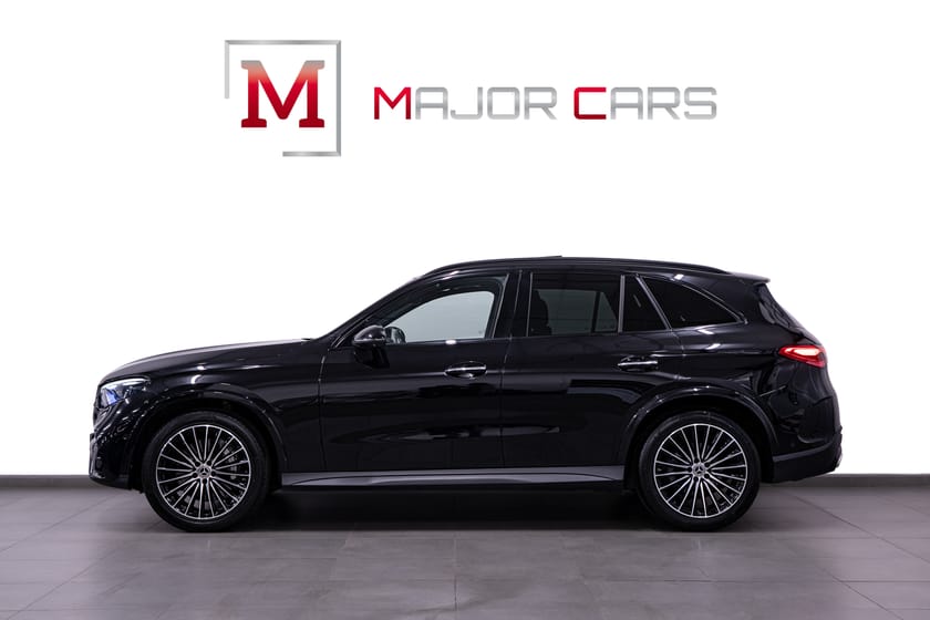 Bild 3 av Mercedes-Benz GLC 220 d 4MATIC AMG Night Pano Burmester DistrPro 360° Drag