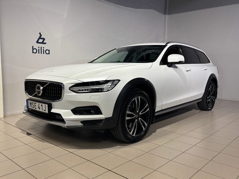 Bild 1 av Volvo V90 Cross Country B5 AWD Diesel Advanced | B&W | Dragkrok |