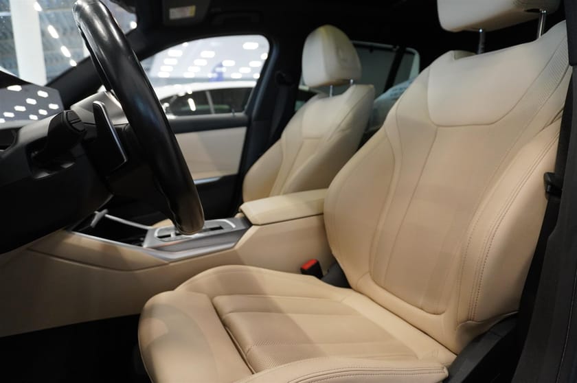 Bild 3 av BMW 330e xDrive Touring