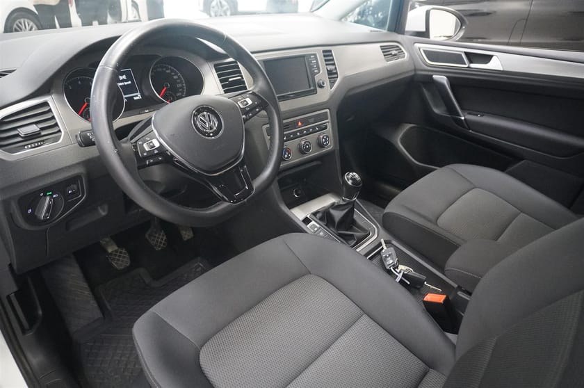 Bild 2 av Volkswagen Golf Sportsvan 1.2 TSI Bmt 110 hk Drag