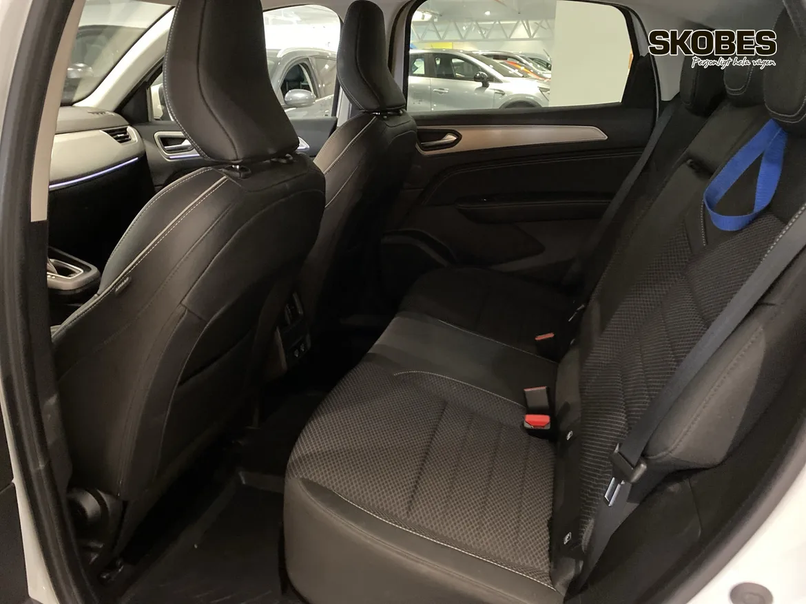 Renault Arkana E-TECH 145