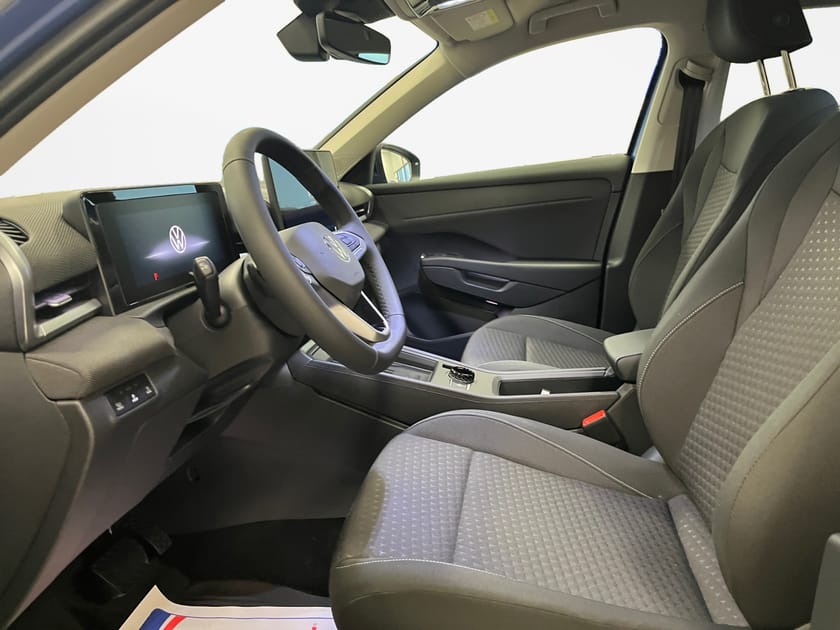 Bild 5 av Volkswagen T-Roc eTSI 150hk DSG *P.Leasingkampanj*
