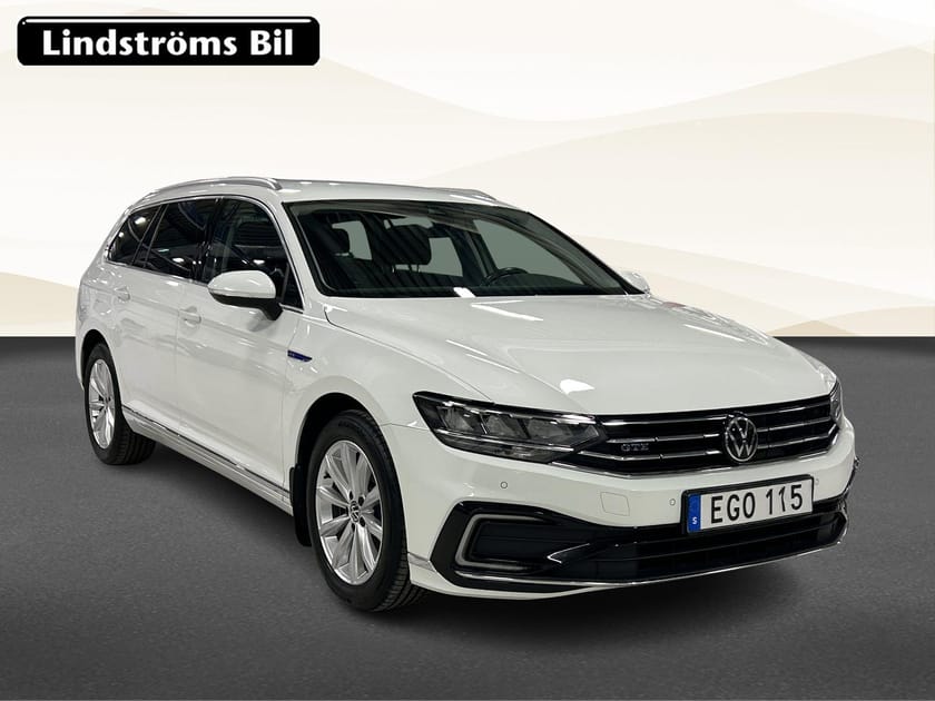 Bild 3 av Volkswagen Passat Sportscombi GTE SC 1.4 TSI PHEV Drag Vinterhjul Värmare