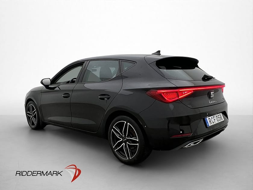 Bild 5 av SEAT Leon eTSI 150hk FR Sport Cockpit P-Sensorer Keyless