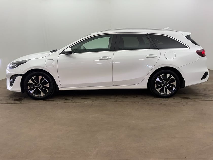Bild 3 av Kia Ceed Sportswagon Plug-in Hybrid SW DCT Advance Navi Backkamera