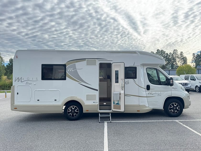 Bild 4 av Caravans International Campervan Fiat