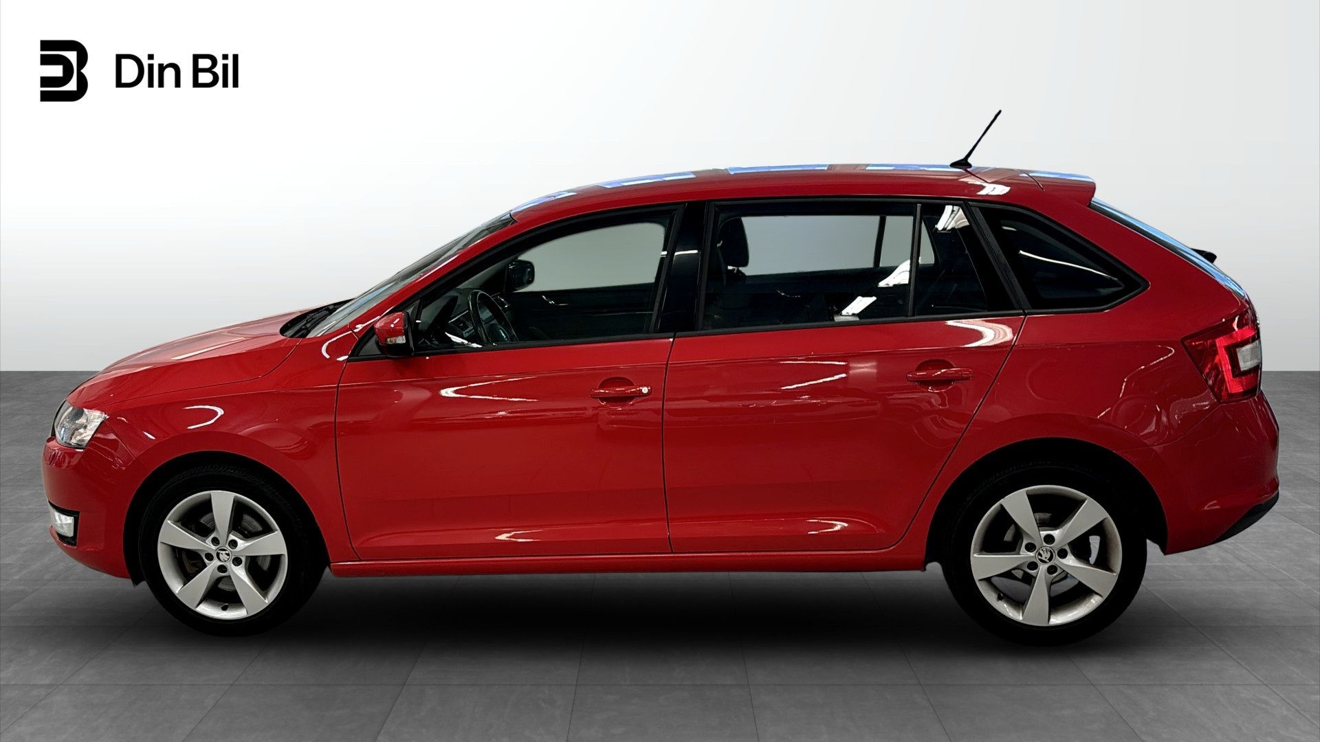 Skoda Rapid Spaceback 1.2 TSI 2017, photo 2/10