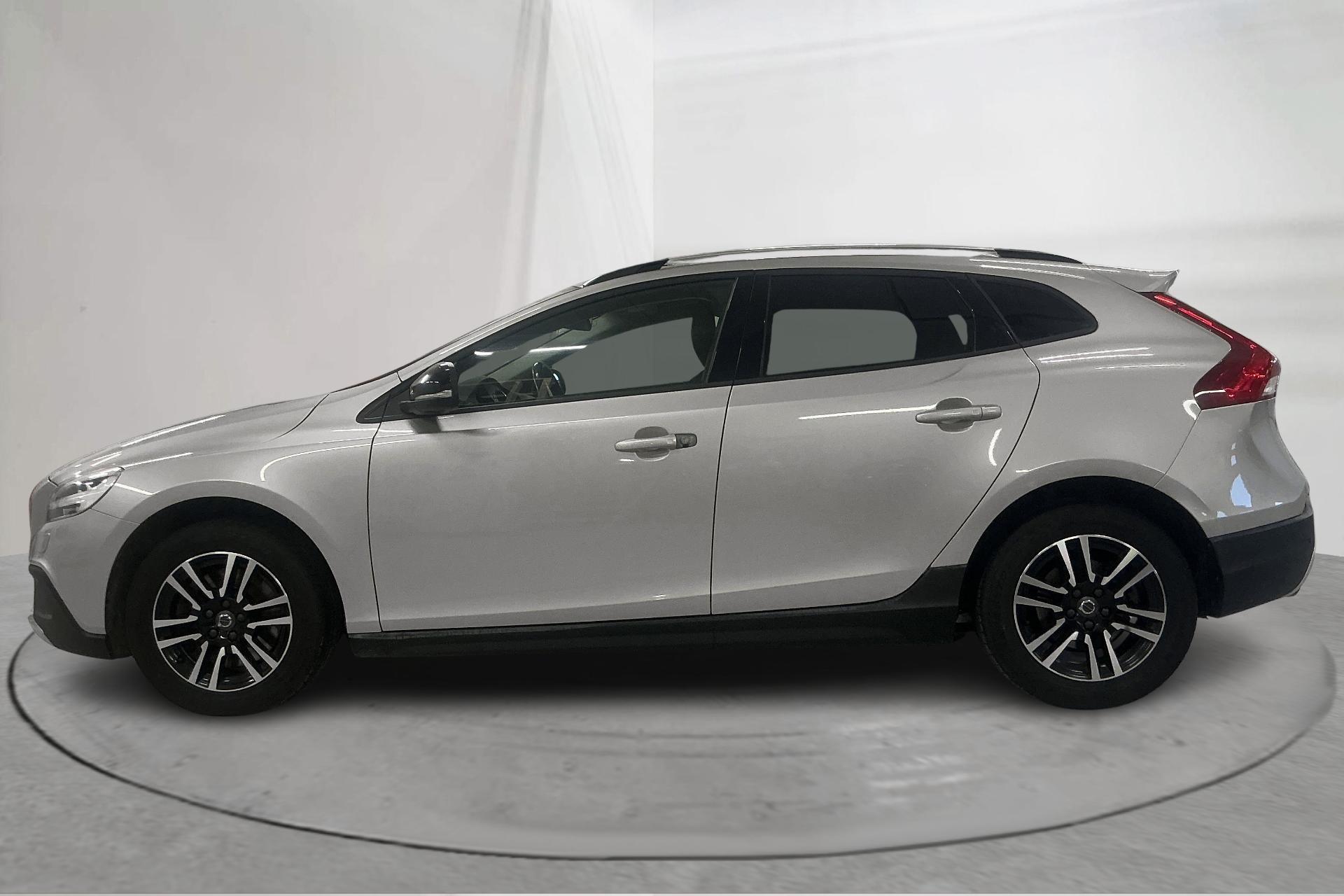 Volvo V40 Cross Country D3 2017, bild 2/10