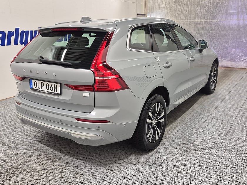 Bild 4 av Volvo XC60 T6 Recharge Core Bright plug in AWD 350HK 4x4 Panorama