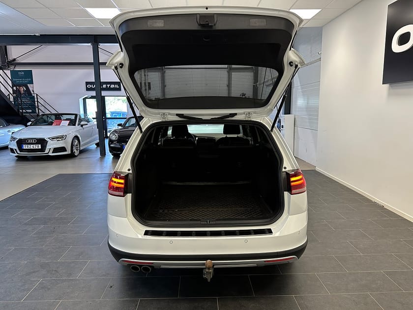 Bild 5 av Volkswagen Golf Alltrack 2.0 TDI DPF SCR 4Motion Värmare Drag B-Kam