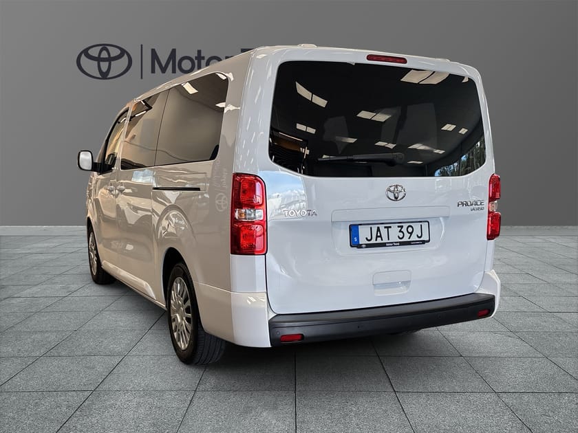 Bild 3 av Toyota Proace Verso SHUTTLE LONG 2,0 D ADBLUE 180 HK S&S