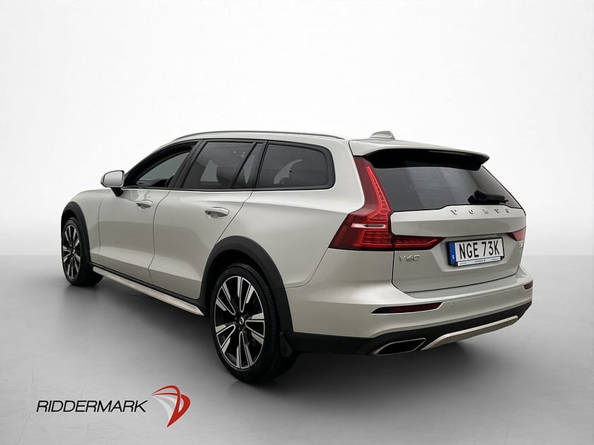 Bild 5 av Volvo V60 Cross Country D4 AWD H/K Läder 360° Drag Värm 190