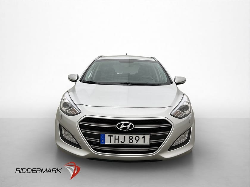 Bild 2 av Hyundai i30 Kombi 1.6 GDI 135hk Comfort Kamera Navi Dragkrok