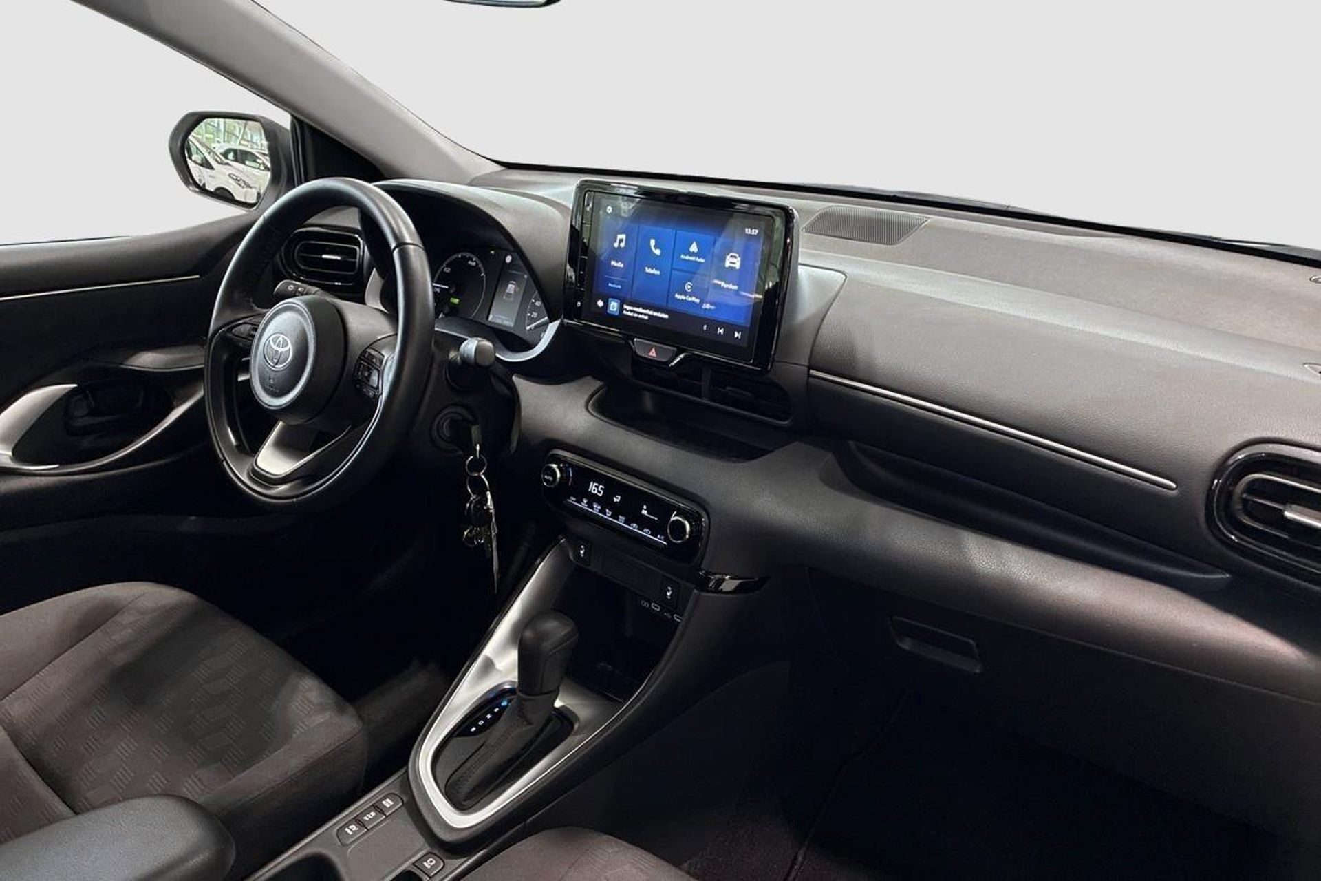 Toyota Yaris 1,5 HYBRID 115 5D ACTIVE 2024, bild 7/10